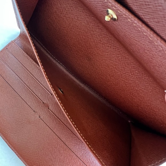 Louis Vuitton Porte Tresor International - Picture 9 of 16